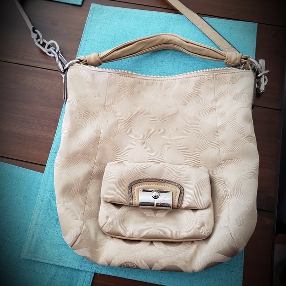 Purse - Picture 6 of 7